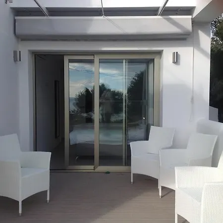Villa Moderna *