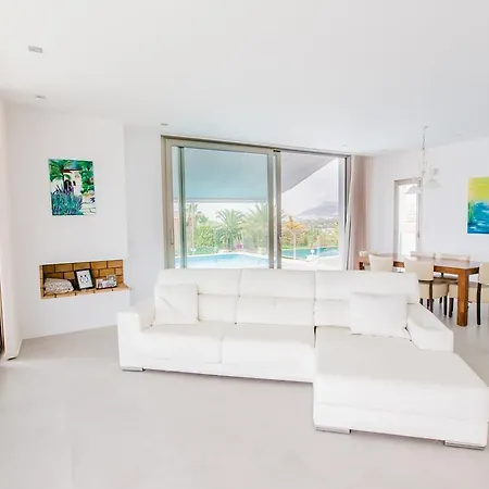 Moderna Vila Moraira